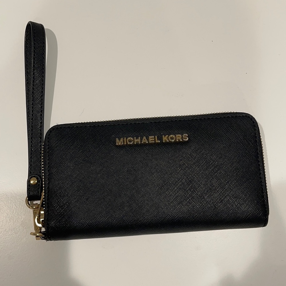 Black Michael Kors Wallet/Wristlet